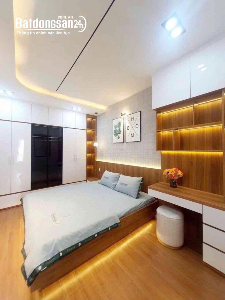 Nguyễn Thái Sơn P5 - Ngay Cổng Đại Học Văn Lang - Hẻm Xe Tải - Giá 9.x TỶ TL 