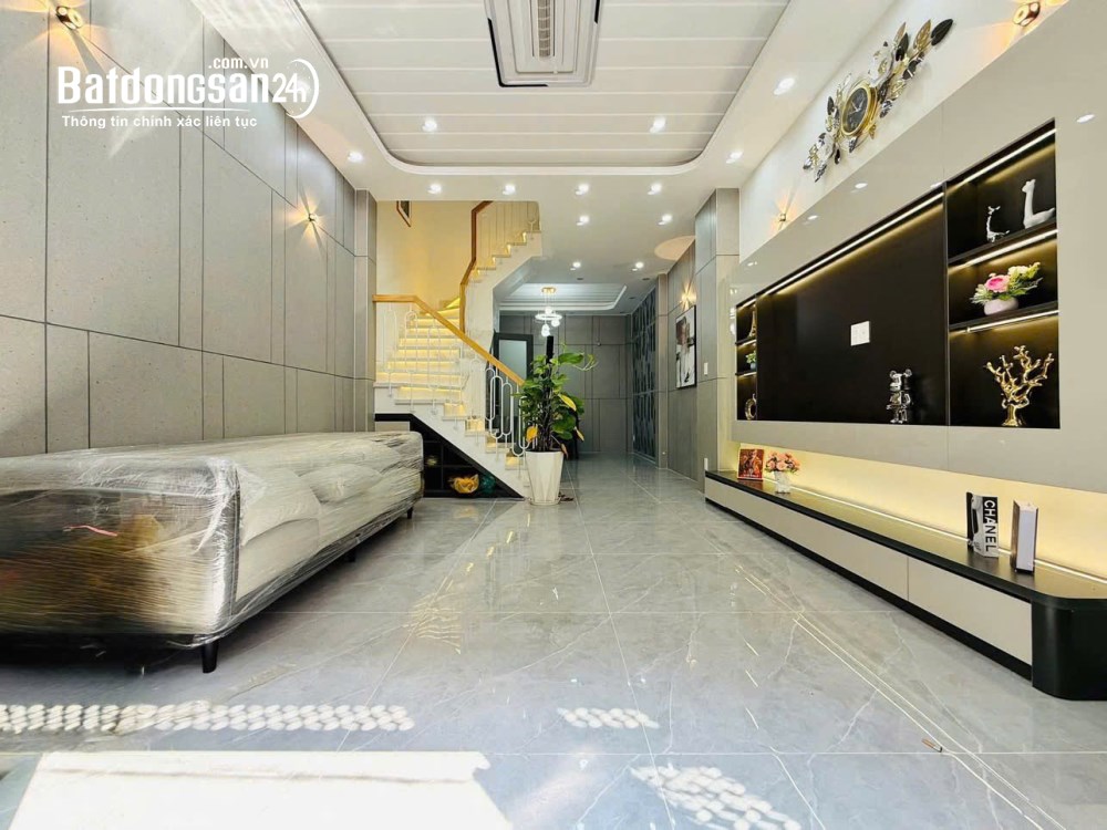 Bán nhà Đường Phạm Văn Bạch, Phường 15, Quận Tân Bình – 40m², 4 phòng ngủ.