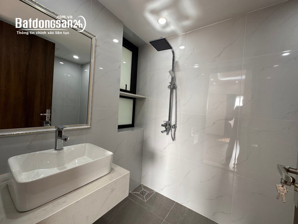 Chính chủ cần bán nhanh căn hộ chung cư Nam Cường Cổ Nhuế 1 – 93m², 3PN, vị trí trung tâm.