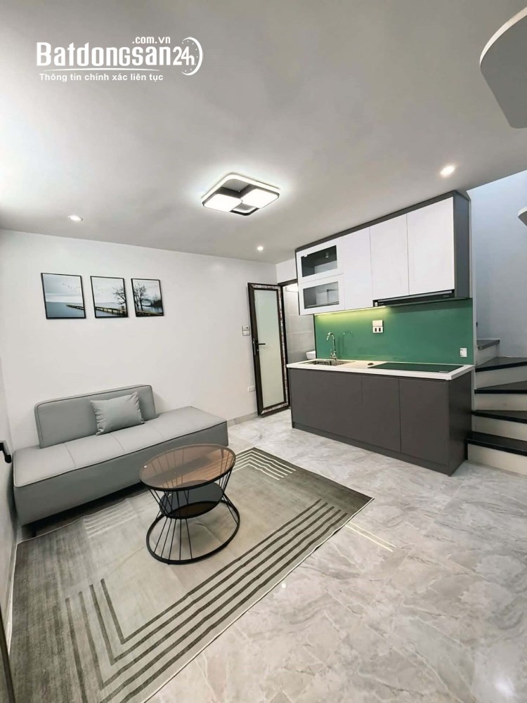 Bán nhà đẹp phố Kim Mã, Ba Đình – 25m², 5 tầng, vị trí trung tâm, cách ô tô chỉ 10m.