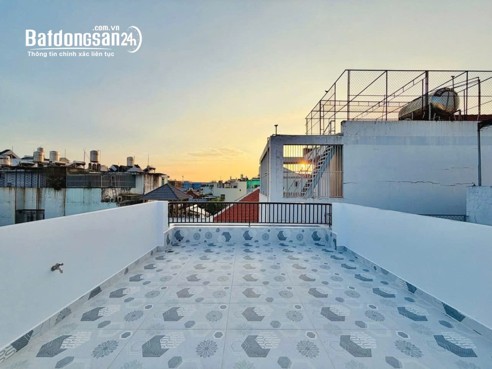 40M2, 4 TẦNG 4PN, HẺM THÔNG SÁT HẺM XE HƠI, NGAY CHỢ PHẠM VĂN BẠCH, NHỈNH 6T TL