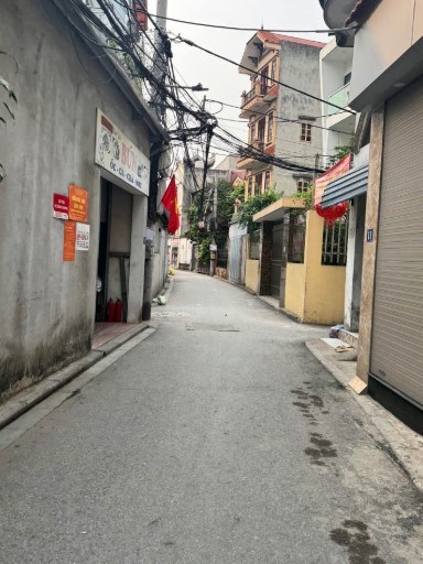 Bán đất nền 35m² tại Thanh Am, Việt Hưng – Ngõ thông, thoáng trước sau, giá 4.1 tỷ.