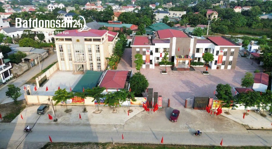 Bán lô đất đấu giá 72m² - Nam Phương Tiến, Chương Mỹ, Vị trí đắc địa, giá 2.35 tỷ.