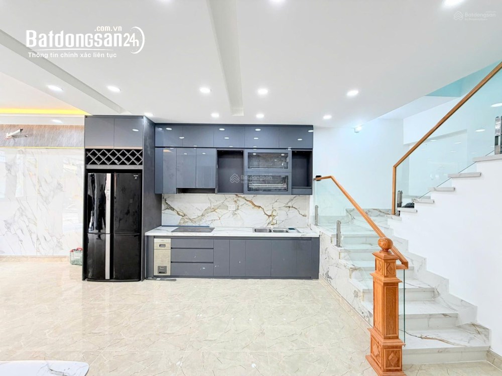 Bán nhà phố Lụa Vạn Phúc, Hà Đông, diện tích sử dụng 5 tầng, giá 5.08 tỷ, đường ô tô thông.