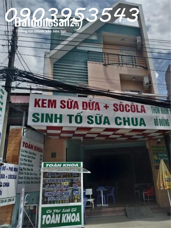 Bán tòa nhà 135m2, mặt tiền 6.5m, 90 Quốc lộ 62, Phường 1, TP. Tân An, Long An.