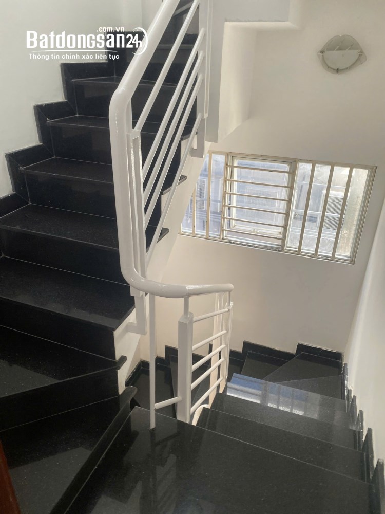 Bán nhà 21.53m2, giá 3.2 tỷ, hẻm 264 Lê Văn Lương, Tân Hưng, Quận 7.