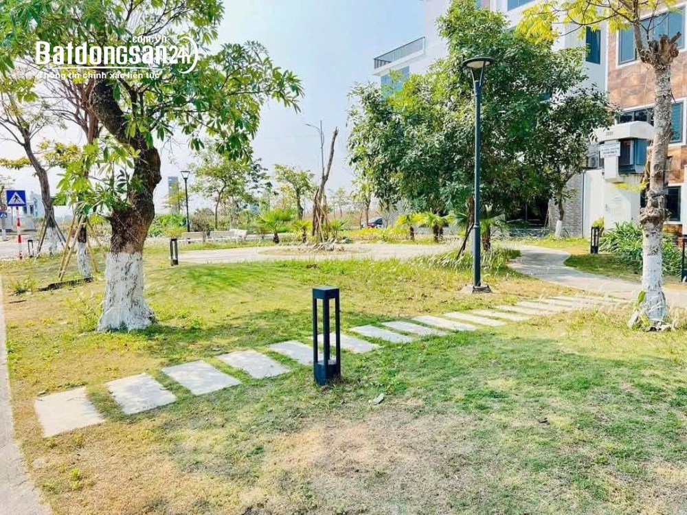 Bán đất mặt phố KĐT Tân Phú Hưng, Hải Dương, 67.5m2, view vườn hoa, giá 3.0x tỷ.
