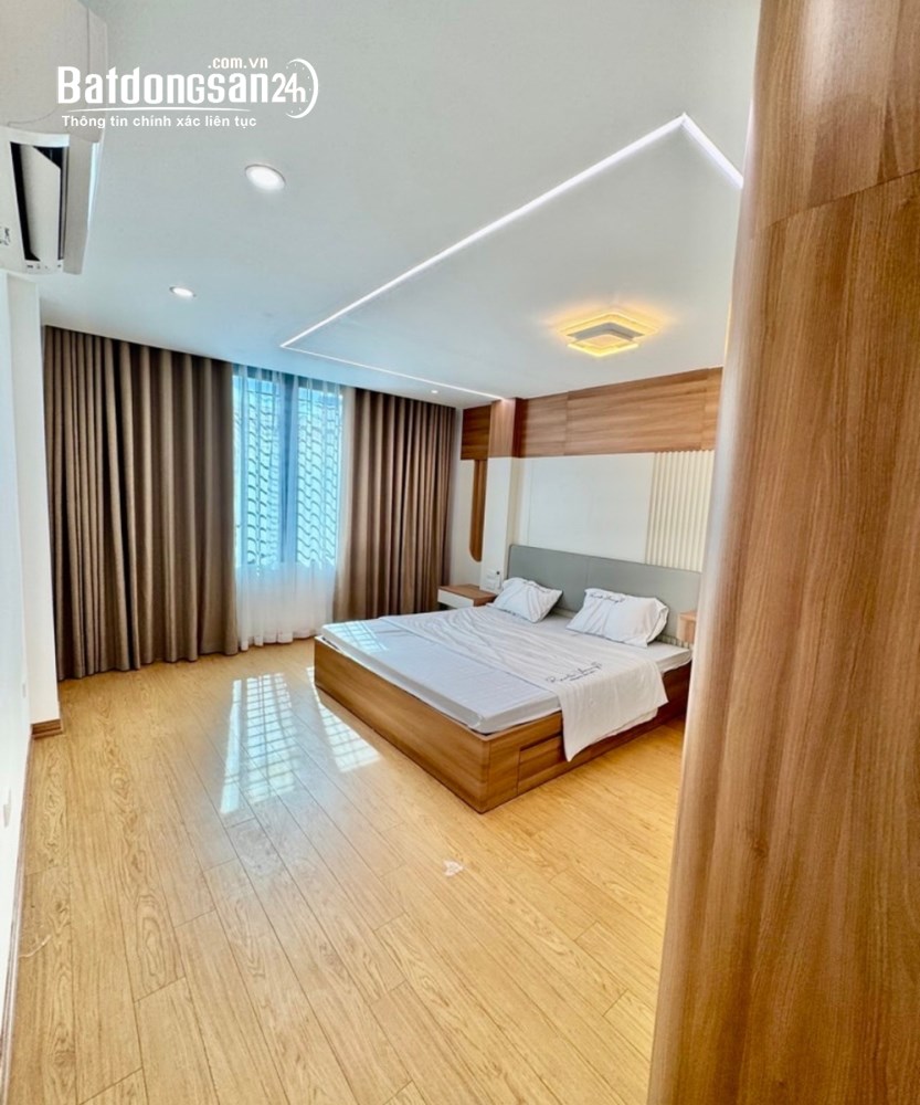 Bán nhà Hoàng Văn Thái, Thanh Xuân, khu phân lô quân đội, 60m2, ô tô vào nhà, giá 14.5 tỷ.