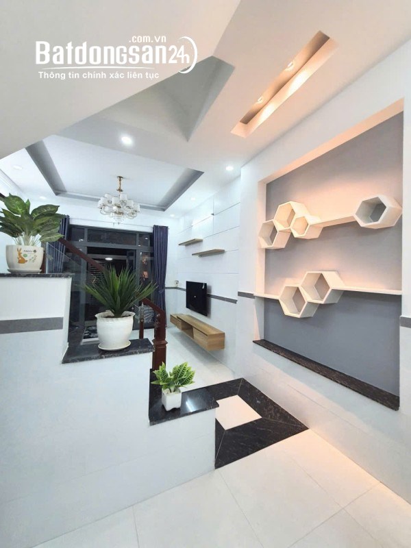 Bán nhà mới 4 tầng tại phường Linh Xuân, Thủ Đức – 57.3m² – full nội thất sang trọng.