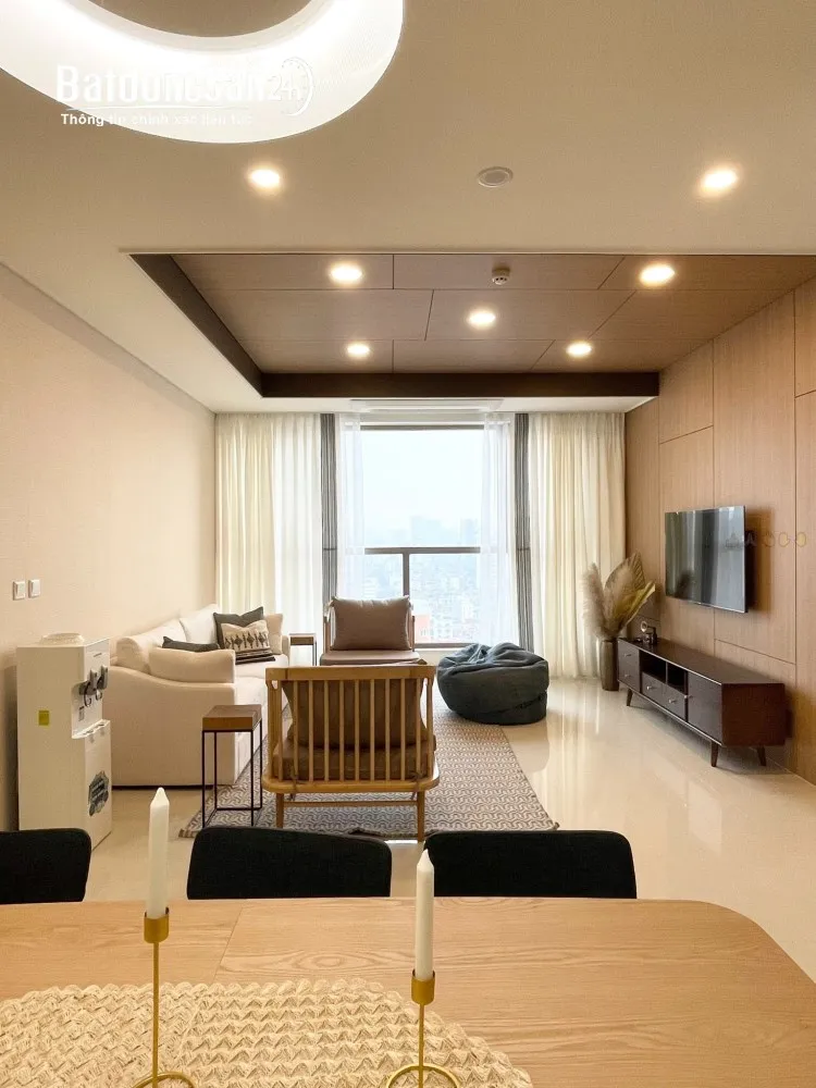 Bán căn hộ 2PN 74m² tại chung cư Ngoại Giao Đoàn - hơn 7 tỷ - ban công hướng Nam mát mẻ.