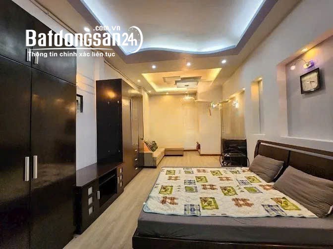 Cho thuê nhà Lý Thái Tổ, Quận 10 – ngay đối diện bệnh viện Nhi Đồng – giá 27 triệu/th.