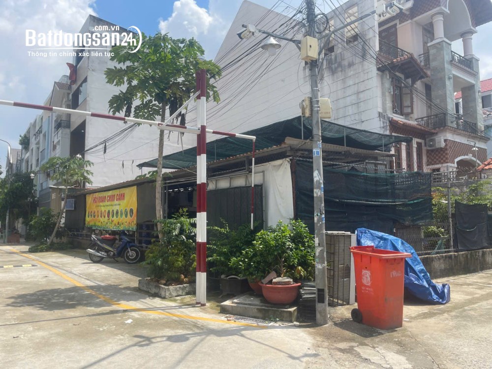 Bán đất góc 2 mặt tiền khu Tân An Huy, Quận 7 – Diện tích 211m2 – giá 26 tỷ.