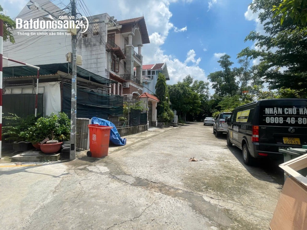 Bán đất góc 2 mặt tiền khu Tân An Huy, Quận 7 – Diện tích 211m2 – giá 26 tỷ.