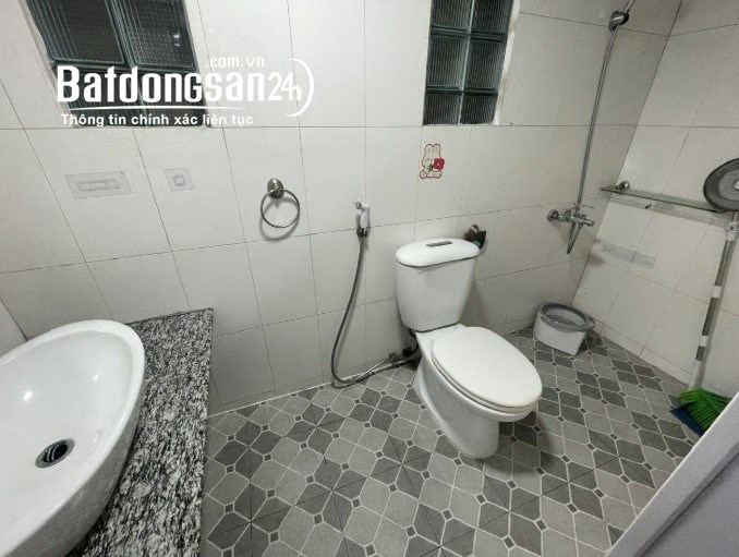 Bán nhà tại Kim Giang, gần Đại học Thăng Long – 53m2 – lô góc 2 mặt ngõ – giá 8.9 tỷ.