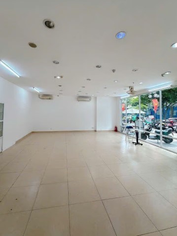 Bán gấp căn hộ Duplex cao cấp, P. Tân Bình – Dòng tiền 35 triệu/tháng – 13,8 tỷ.