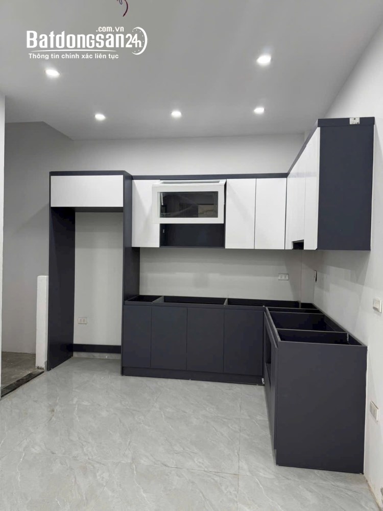 Bán nhà 2 tầng, ô tô vào cửa tại Tân Xã – Chỉ hơn 4 tỷ – Sát Đại học FPT.