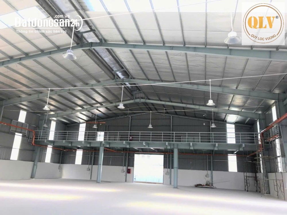 Bán / Cho thuê nhà xưởng tại KCN Hiệp Phước, TP. HCM, 2.750m², văn phòng hiện đại.