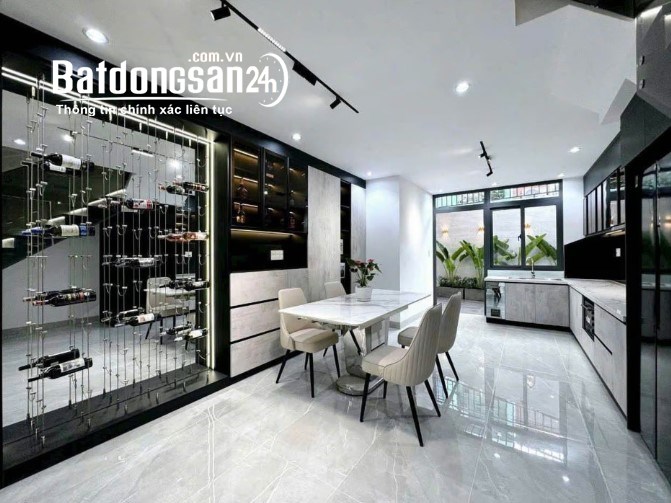 Bán nhà 3 tầng - Tân Thuận Đông, Quận 7, DT 72m2, nở hậu tài lộc, tặng nội thất cấp.