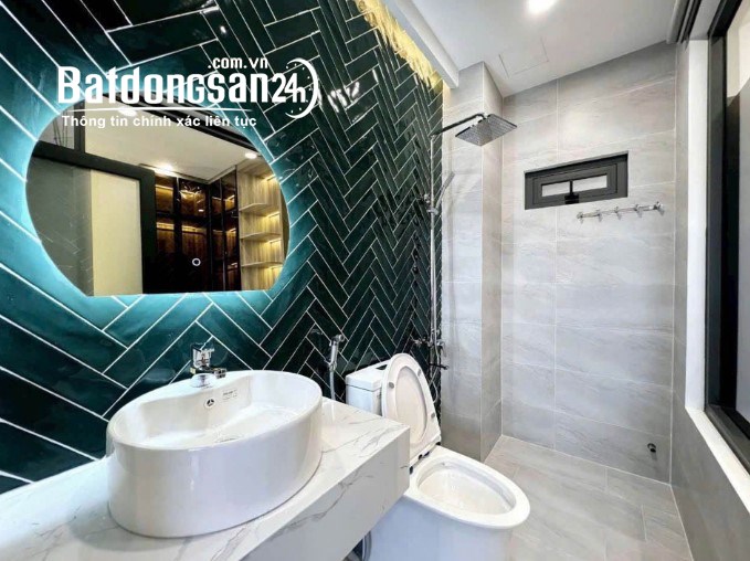 Bán nhà 3 tầng - Tân Thuận Đông, Quận 7, DT 72m2, nở hậu tài lộc, tặng nội thất cấp.