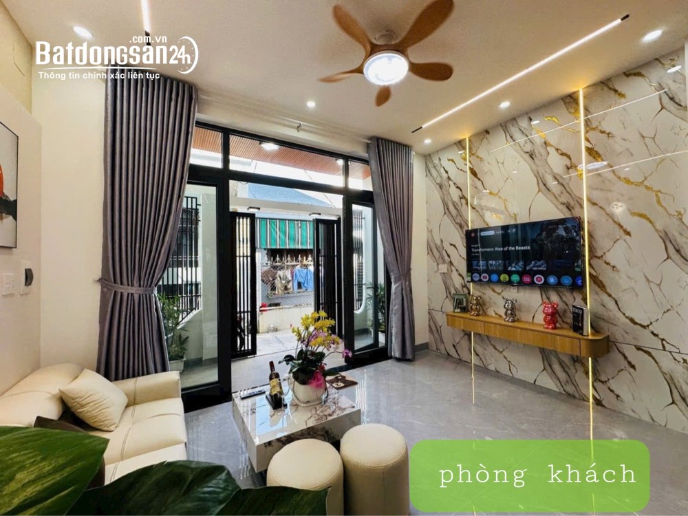 Bán nhà 3 tầng mới, kiệt Trưng Nữ Vương, Hải Châu - Vị trí trung tâm Đà Nẵng.