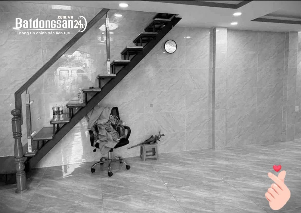 Bán nhà đường Đoàn Giỏi, Tân Sơn Nhì, Tân Phú, giá chỉ 5.7 tỷ.