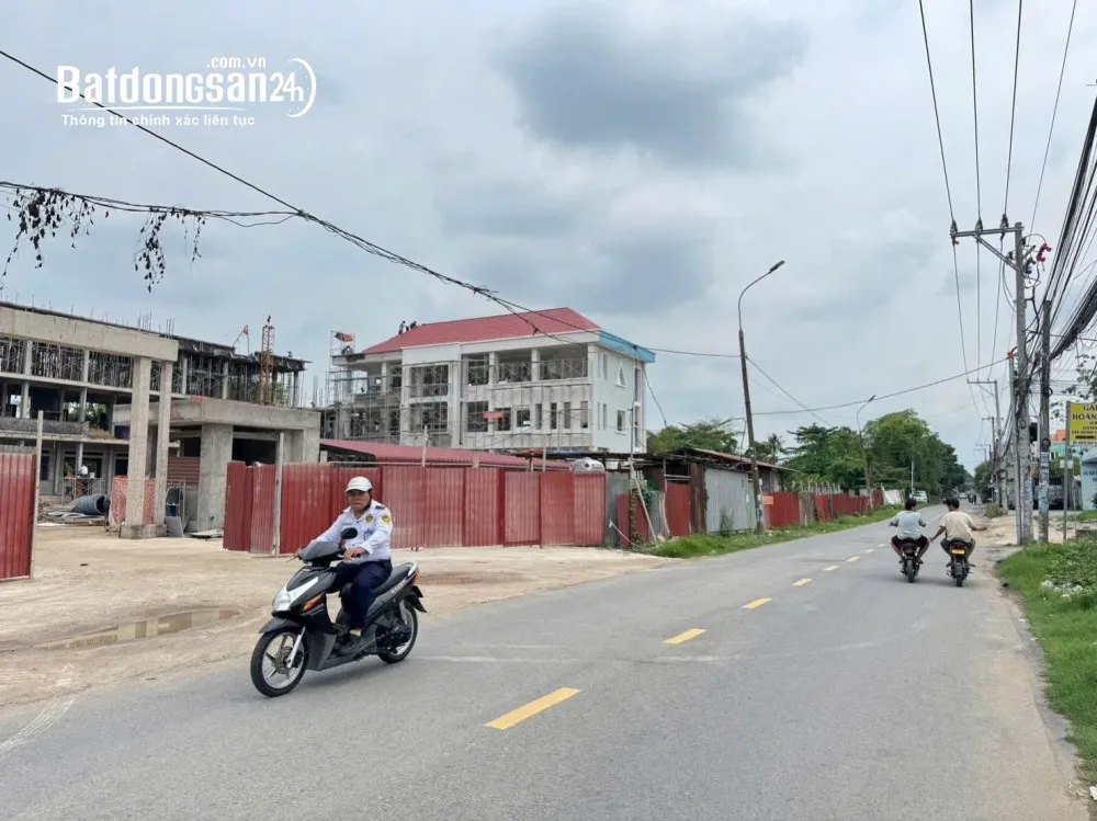 Bán đất mặt tiền kinh doanh 68m2 tại phường Biên Hòa, giá tốt.