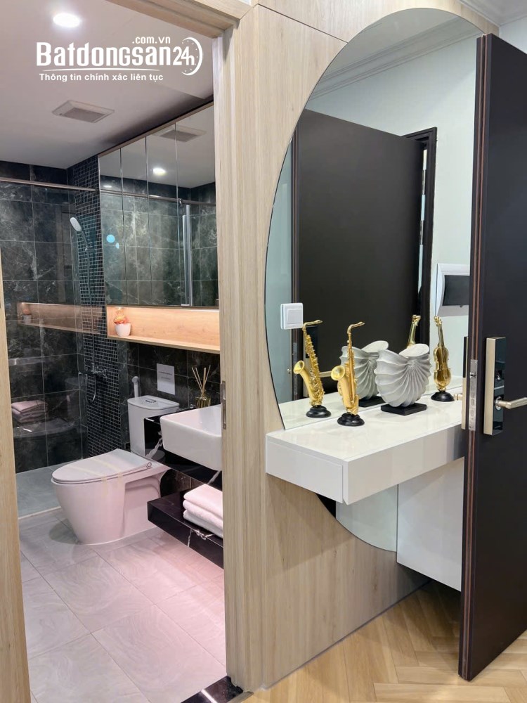 Bán căn hộ 2pn The Zurich, 66.5m2, giá 4.3 tỷ - vị trí sát hồ San Hô, Xã Bát Tràng,TP Hà Nội.