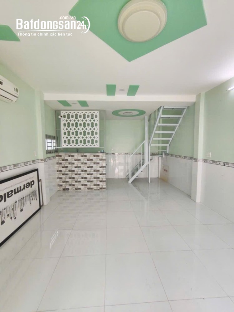 Bán nhà tại phường Tân Phú, quận Tân Phú, diện tích 31.5m2 - 1 trệt 1 lầu, chỉ 3.85 tỷ.