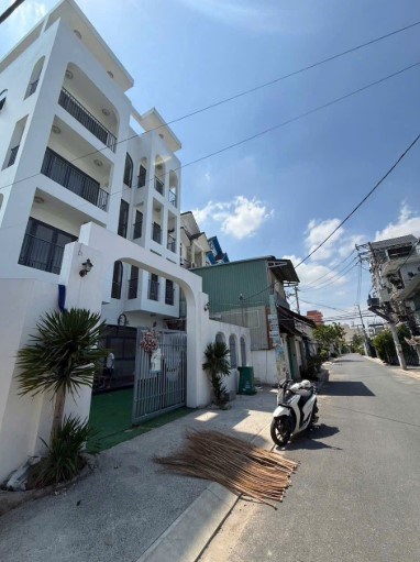 Cắt lỗ sâu - Tòa nhà thang máy mặt tiền đường Thạnh Xuân 38, Quận 12 - Giảm gần 3 tỷ.