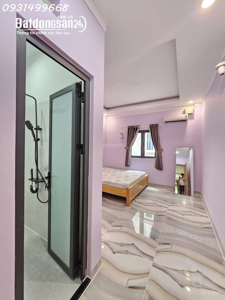 Bán nhà mặt tiền đường D, phường Thuận Giao, Thuận An, 72m2, giá 5,49 tỷ.