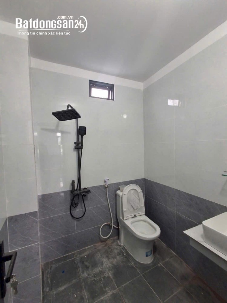 Bán nhà 1 trệt 1 lầu, 75m2, sổ hồng hoàn công tại phường Biên Hòa, Đồng Nai.