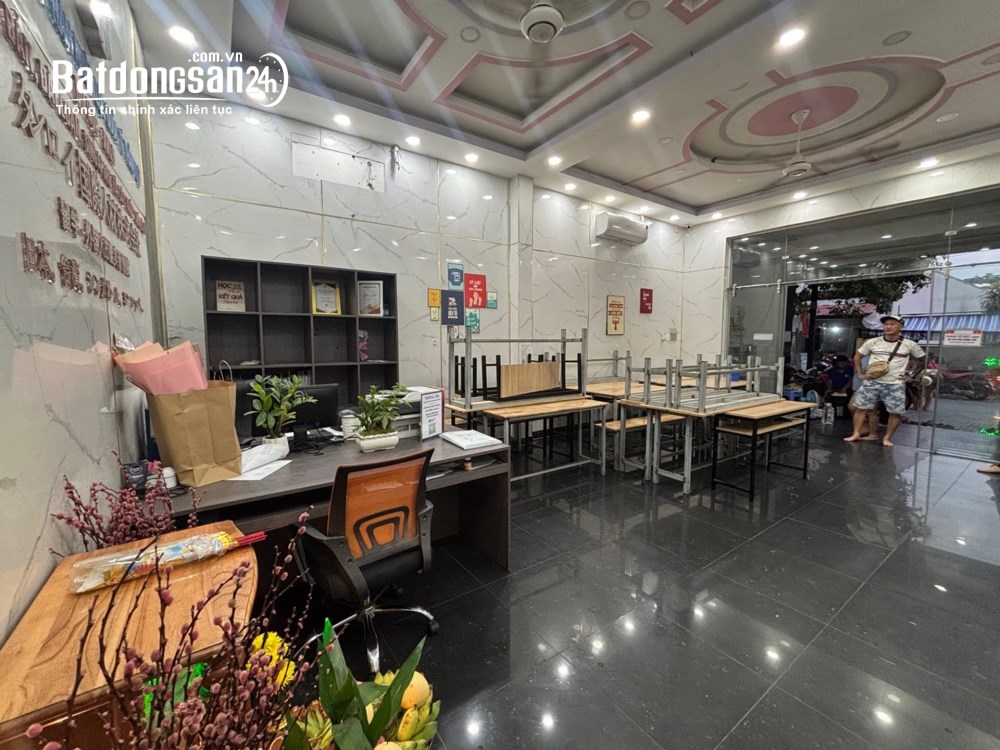  Bán nhanh nhà 4 tầng, 90m2, giá 11.8 tỷ, mặt tiền đường số 10, Linh Trung, Thủ Đức.