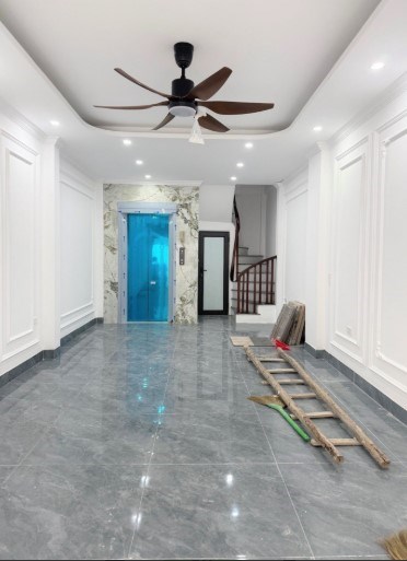 Bán nhà đẹp phường Việt Hưng, Long Biên – 45m2, 6 tầng thang máy, ô tô tránh.