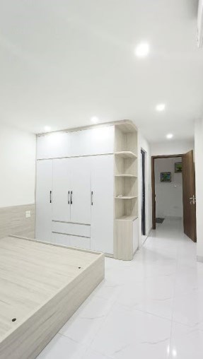 Bán nhà Phúc Lợi, Long Biên – 31m2, lô góc 5 tầng xây mới, ô tô đỗ cổng.