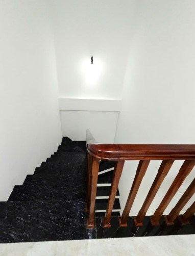 Bán nhà khu May 10, Sài Đồng, Long Biên – 50m2, 5 tầng, ô tô vào nhà, giá giảm sâu.
