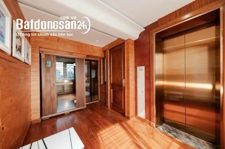 Bán siêu phẩm biệt thự Bồ Đề, Long Biên – 106m2, 7 tầng view hồ, nội thất hoàng gia.