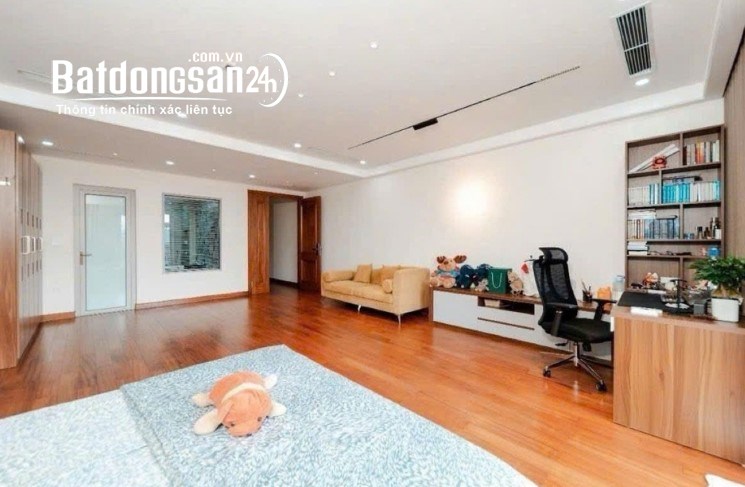 Bán siêu phẩm biệt thự Bồ Đề, Long Biên – 106m2, 7 tầng view hồ, nội thất hoàng gia.