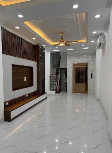 Bán nhà phố Trương Định, Hai Bà Trưng – 55m2, 6 tầng, TM – Ngõ thông, kinh doanh tốt.