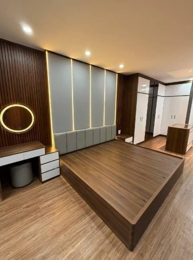 Bán nhà phố Trương Định, Hai Bà Trưng – 55m2, 6 tầng, TM – Ngõ thông, kinh doanh tốt.