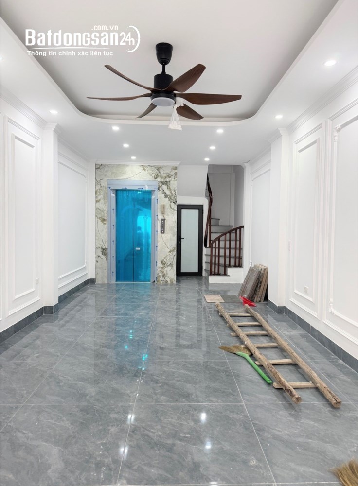 Bán nhà phố Hoa Lâm, Việt Hưng – DT 36m2, nhà 5 tầng xây mới – Vị trí trung tâm đầy đủ tiện ích.
