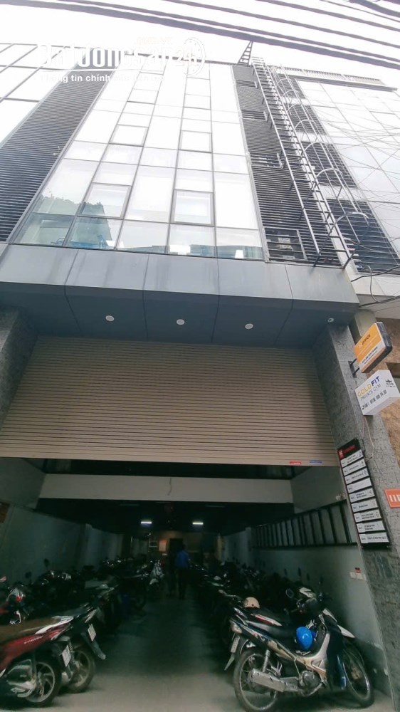 Cho thuê văn phòng 100m2 mặt ngõ Thái Hà, Đống Đa - Sàn vuông vắn, giá 23 triệu/th.