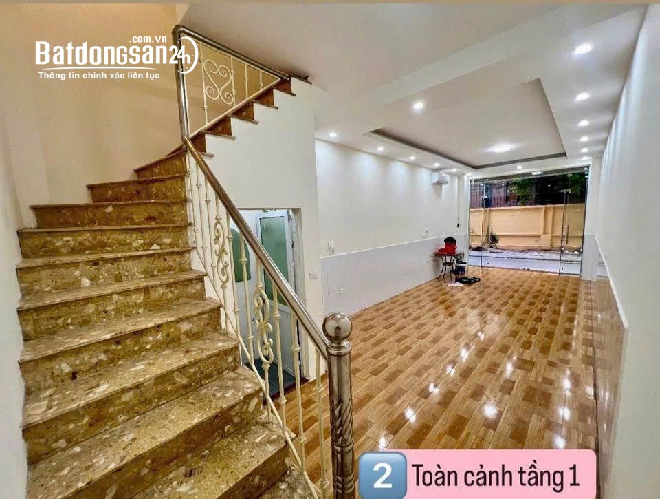 Cho thuê nhà nguyên căn mặt ngõ 16 Huỳnh Thúc Kháng, Đống Đa - 50m2, phù hợp ở và kinh doanh.