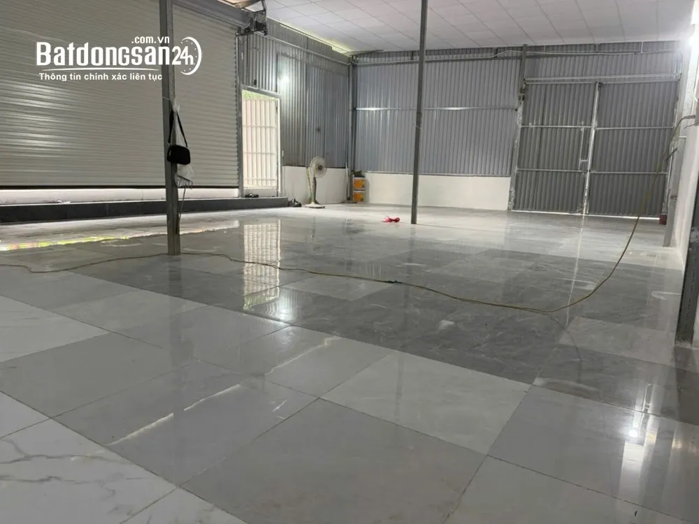 Cho thuê nhà tại Tân Xuân, phường Xuân Đỉnh, Bắc Từ Liêm, Hà Nội – Mặt tiền rộng 17,5m.