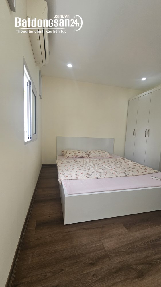 Bán căn hộ Phố Giảng Võ, Ba Đình - 60m2, 2PN, 2WC, full nội thất, giá 3,6 tỷ.