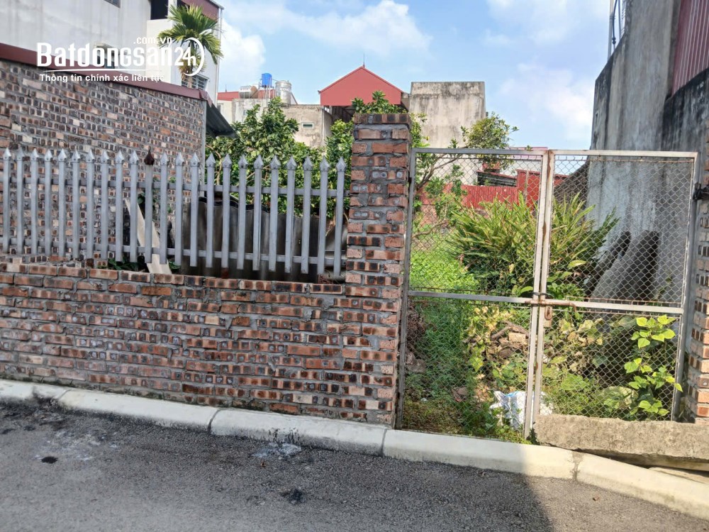  Bán lô đất góc 58m², giá hơn 3 tỷ - Mê Linh, đường thông ô tô, sát các dự án lớn.