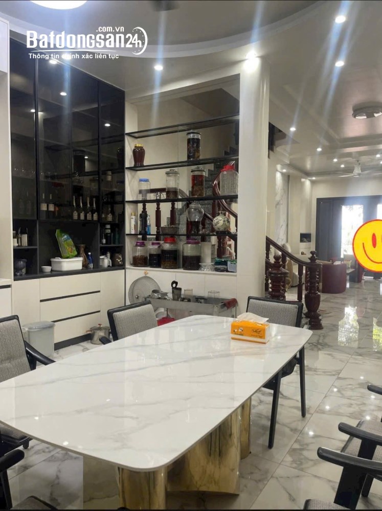   Bán nhà mặt đường đôi KĐT Tuệ Tĩnh, TP Hải Phòng - Diện tích 80m² x 4.5 tầng.
