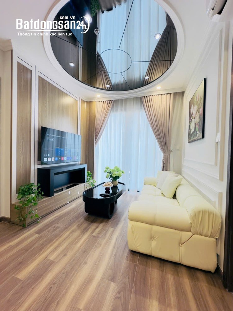Căn hộ tầng cao tòa ZR2.2407 tại phân khu The Zurich, Vinhomes Ocean Park 1, DT 61m2, 4.48 tỷ.
