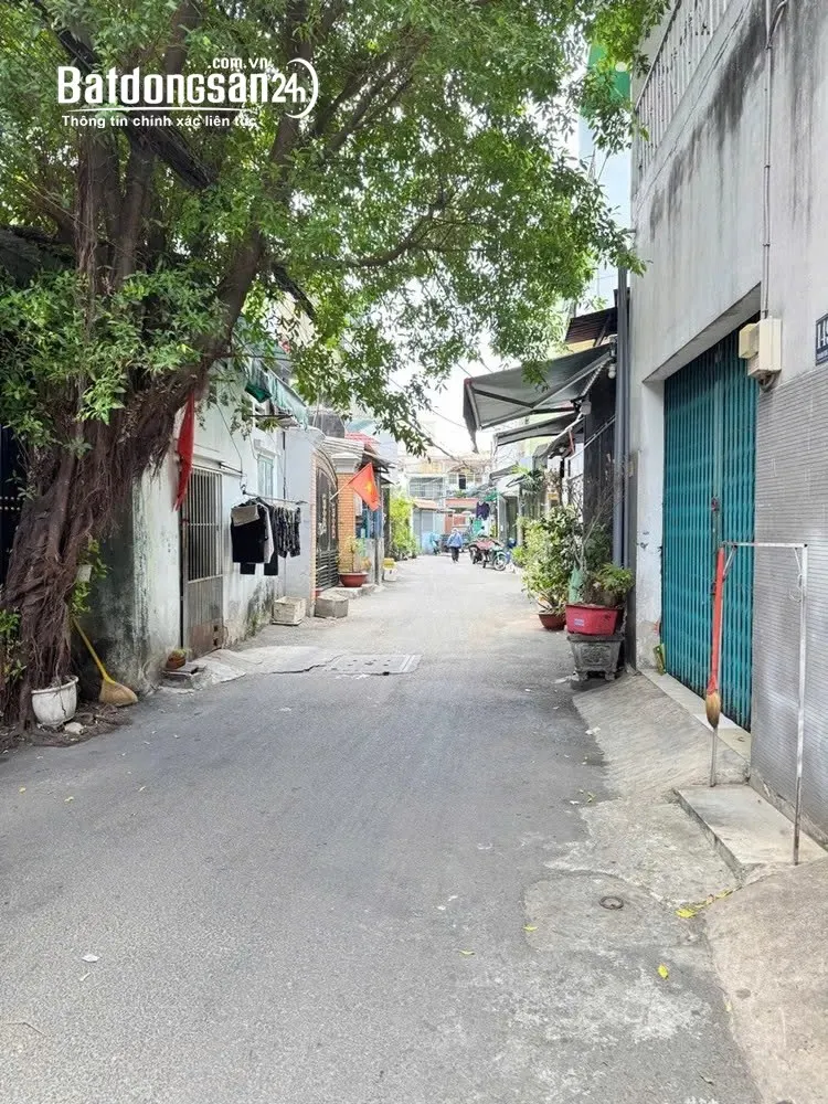 Bán nhà phường Tân Phú, TP. HCM - Ngang hiếm 5,5m, hẻm xe hơi vào nhà, chỉ nhỉnh 7 tỷ.