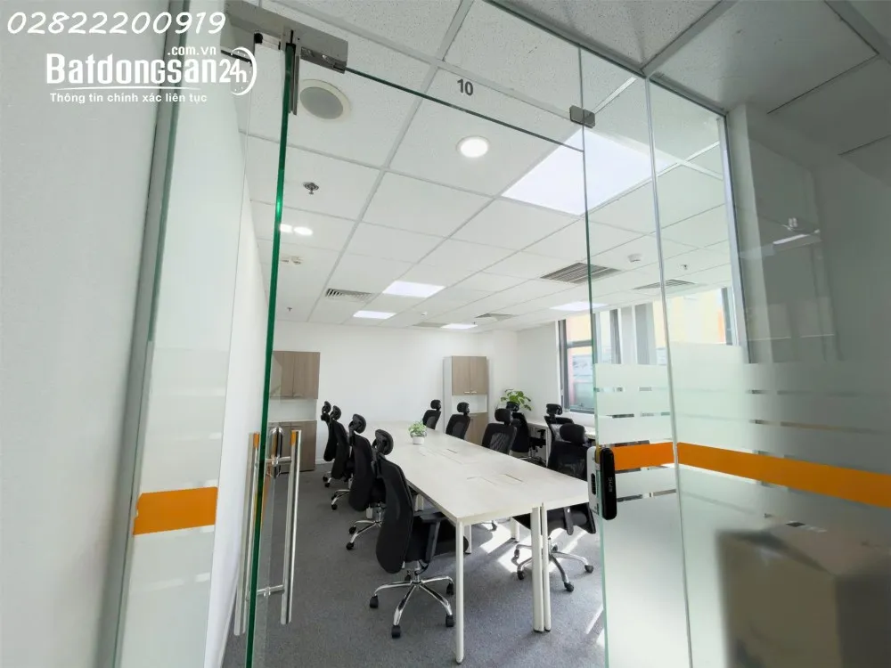 Văn phòng 5-25 nhân sự tại Hado Airport Building, Tân Sơn Hòa, TP. HCM, giá 13.5tr/th.