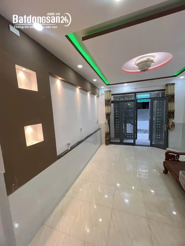 Nhà trung tâm Tân Phú, nở hậu, hoàn công đủ, 3.6x12.5m (nở hậu 4m), giá hơn 5 tỷ.